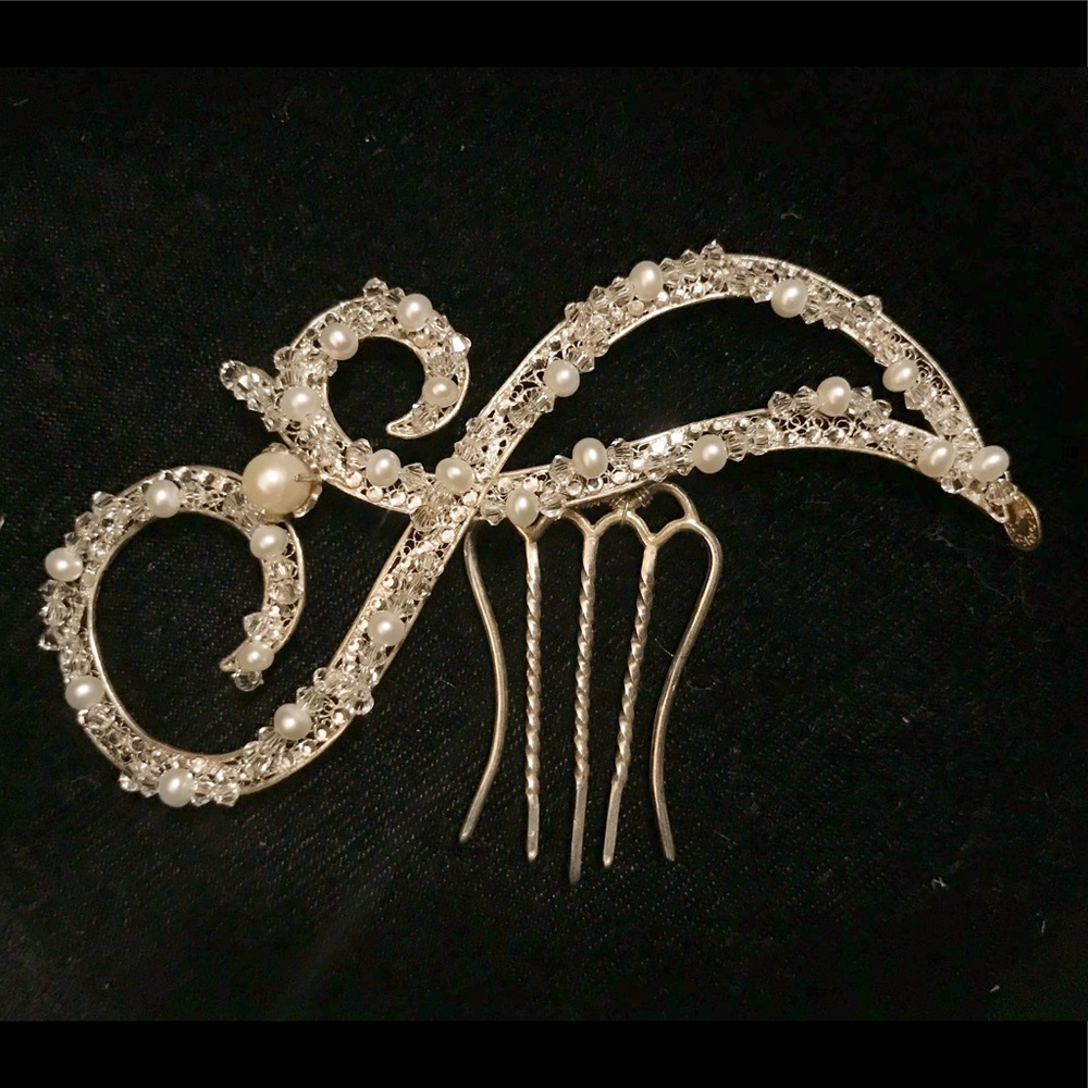 Christina Garcia Hair Pin:Swarovski Crystal/Pearl